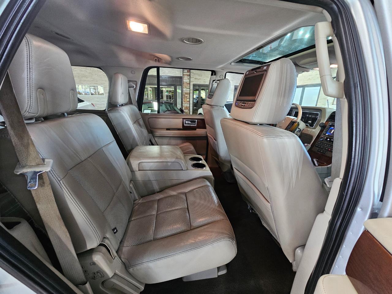 Lincoln Navigator 4WD 4dr 2014