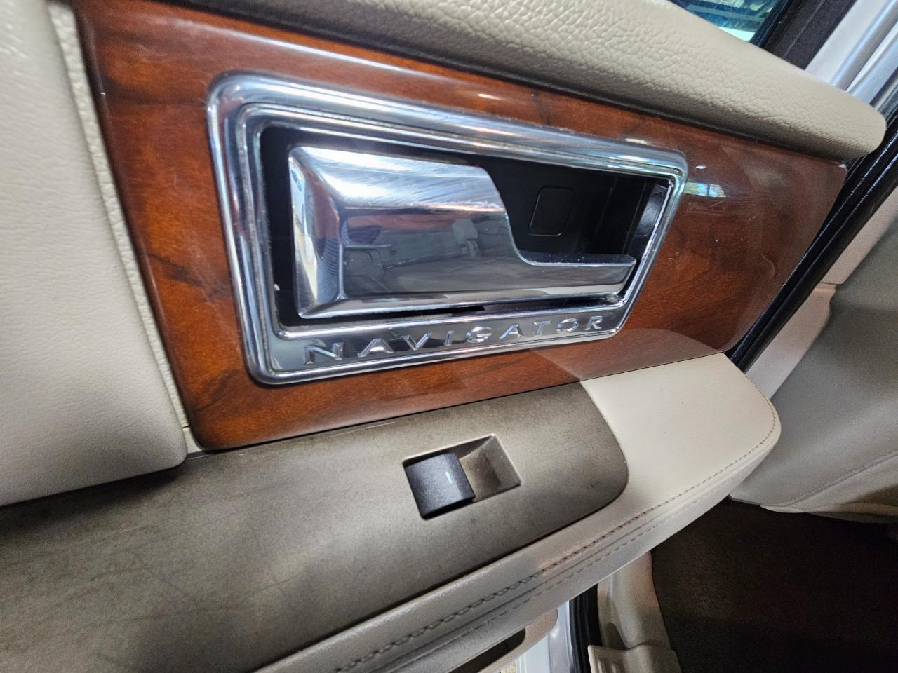 Lincoln Navigator 4WD 4dr 2014