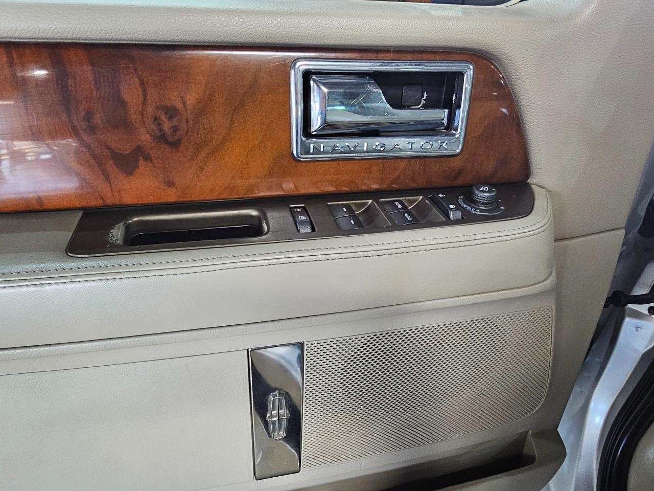 Lincoln Navigator 4WD 4dr 2014