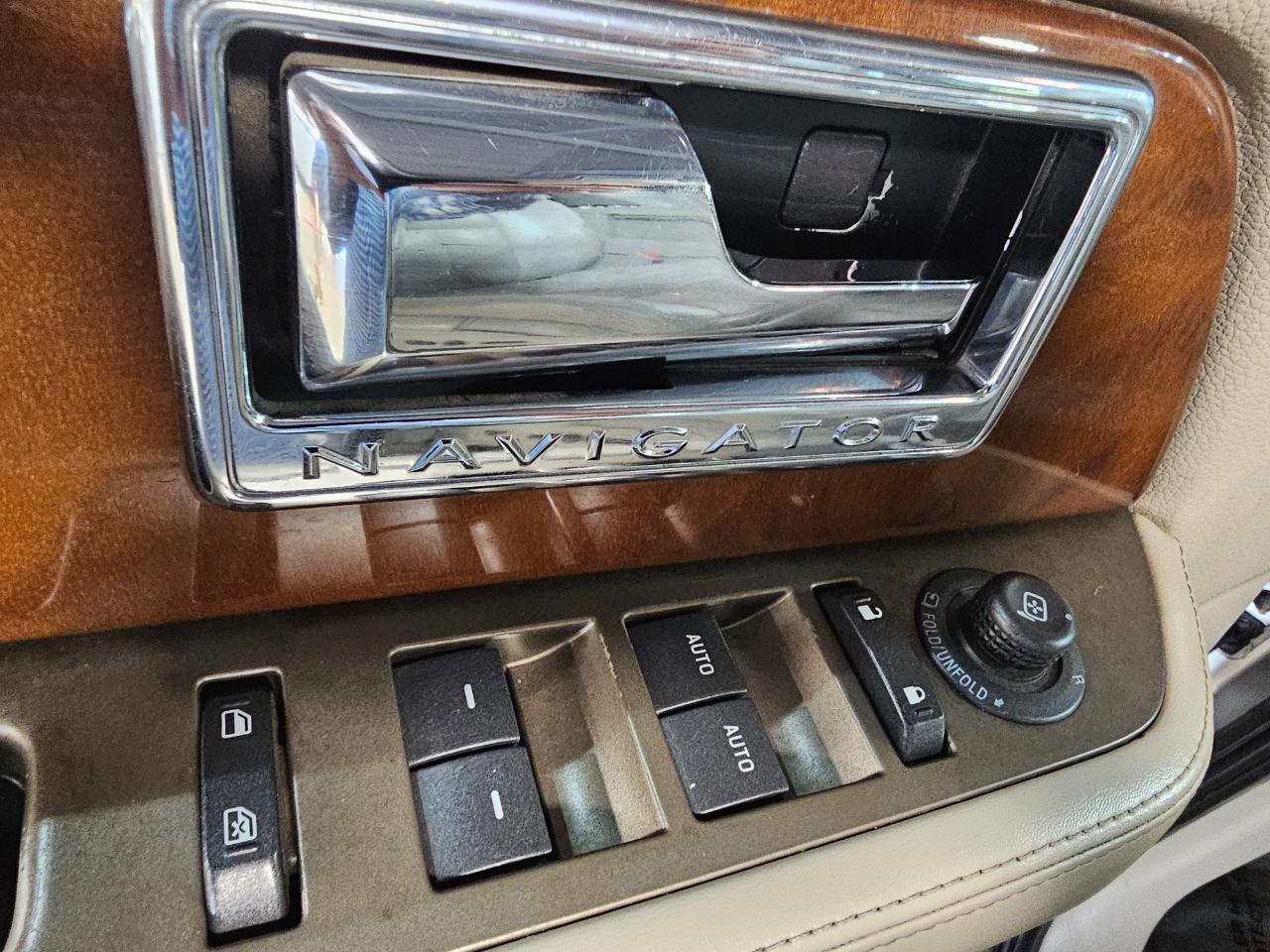 Lincoln Navigator 4WD 4dr 2014