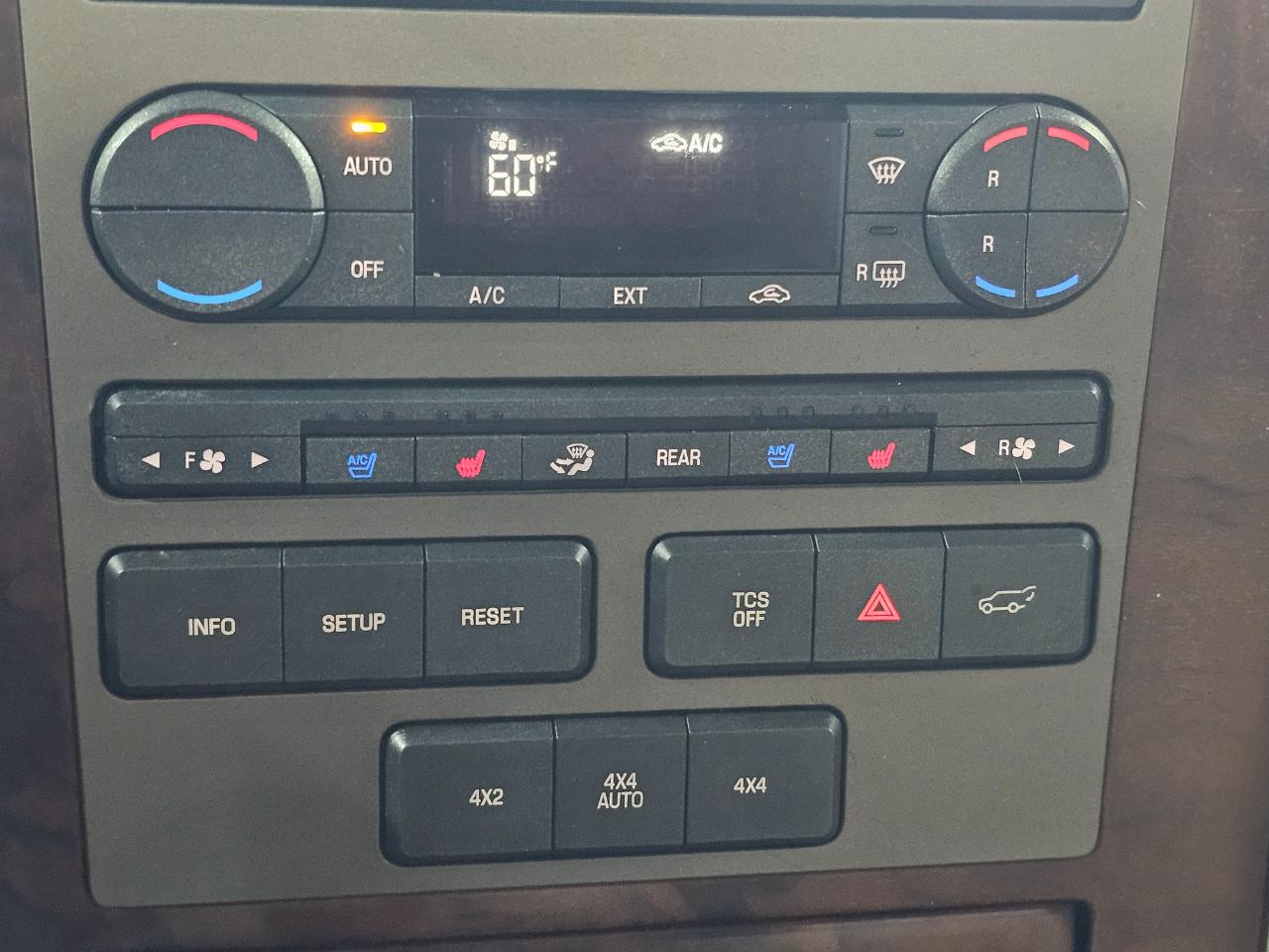 Lincoln Navigator 4WD 4dr 2014