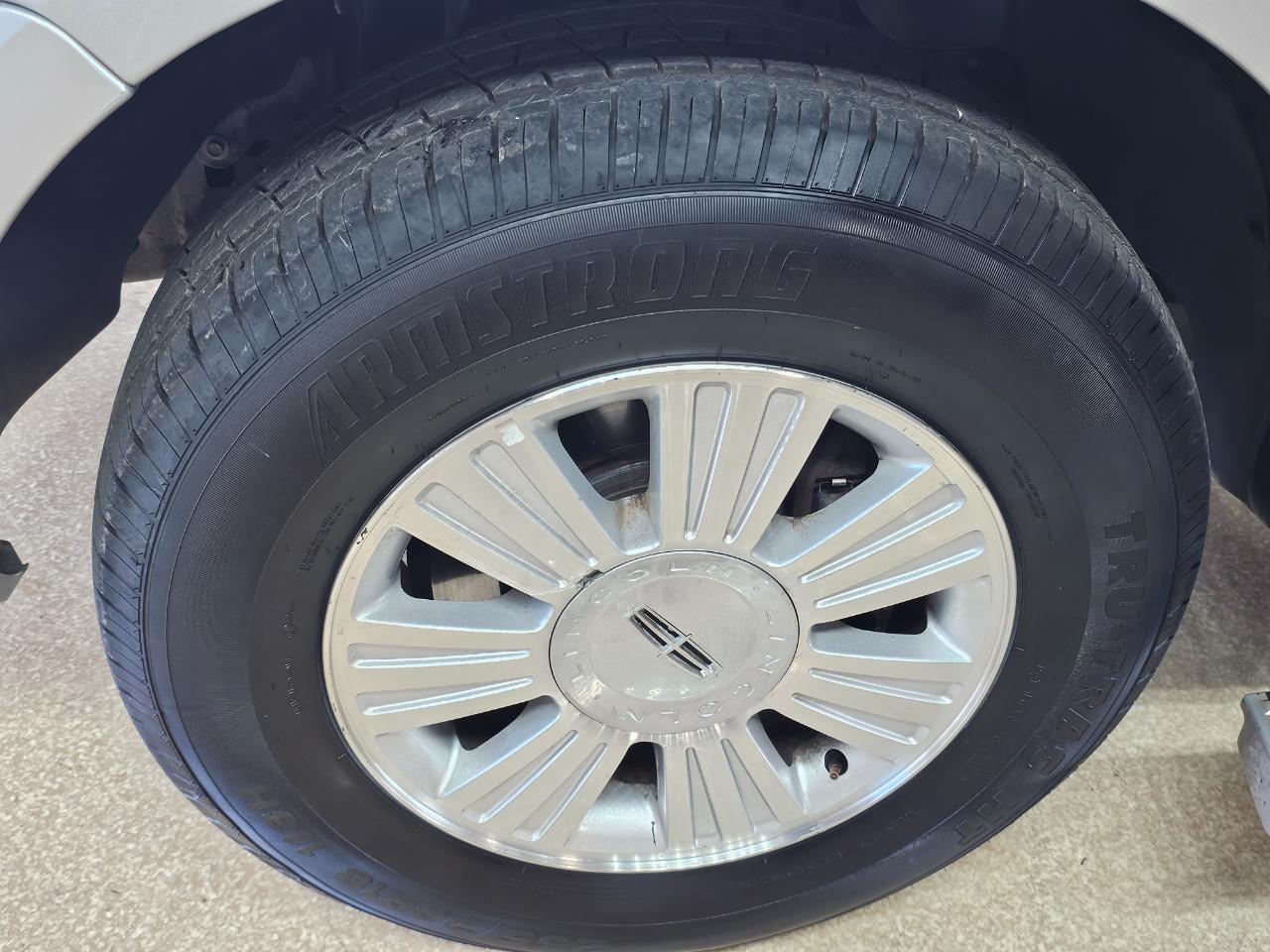 Lincoln Navigator 4WD 4dr 2014