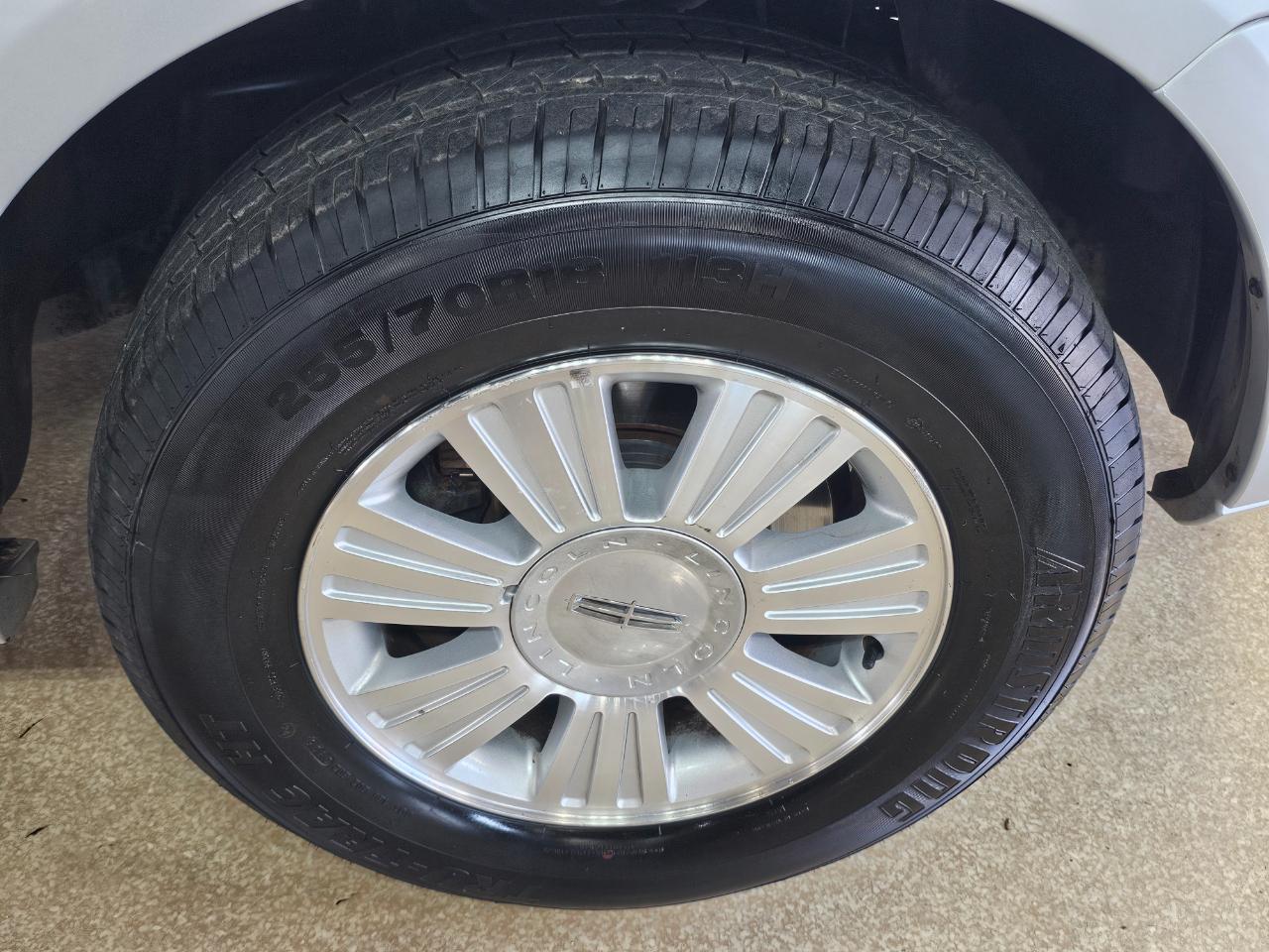 Lincoln Navigator 4WD 4dr 2014