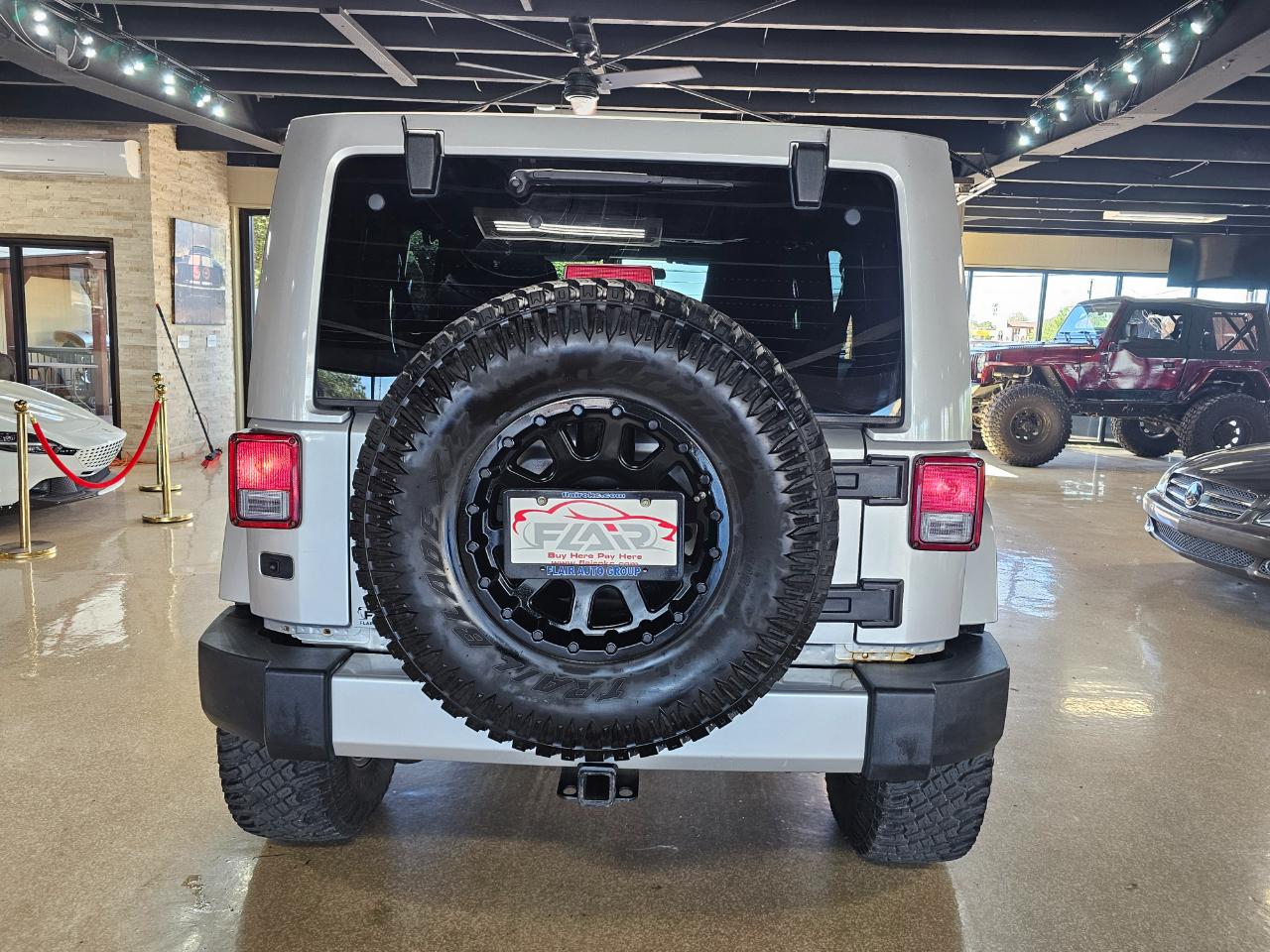 Jeep Wrangler Unlimited 4WD 4dr Sahara 2012