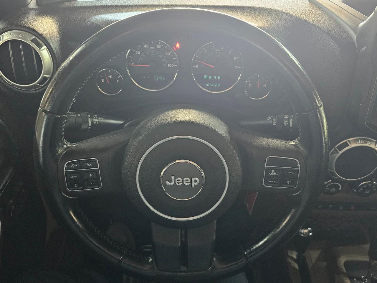 Jeep Wrangler Unlimited 4WD 4dr Sahara 2012