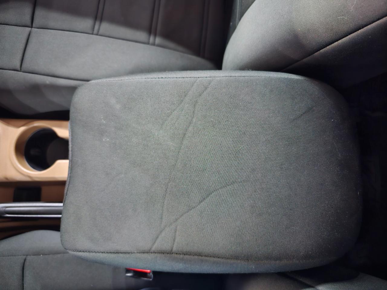 Jeep Wrangler Unlimited 4WD 4dr Sahara 2012