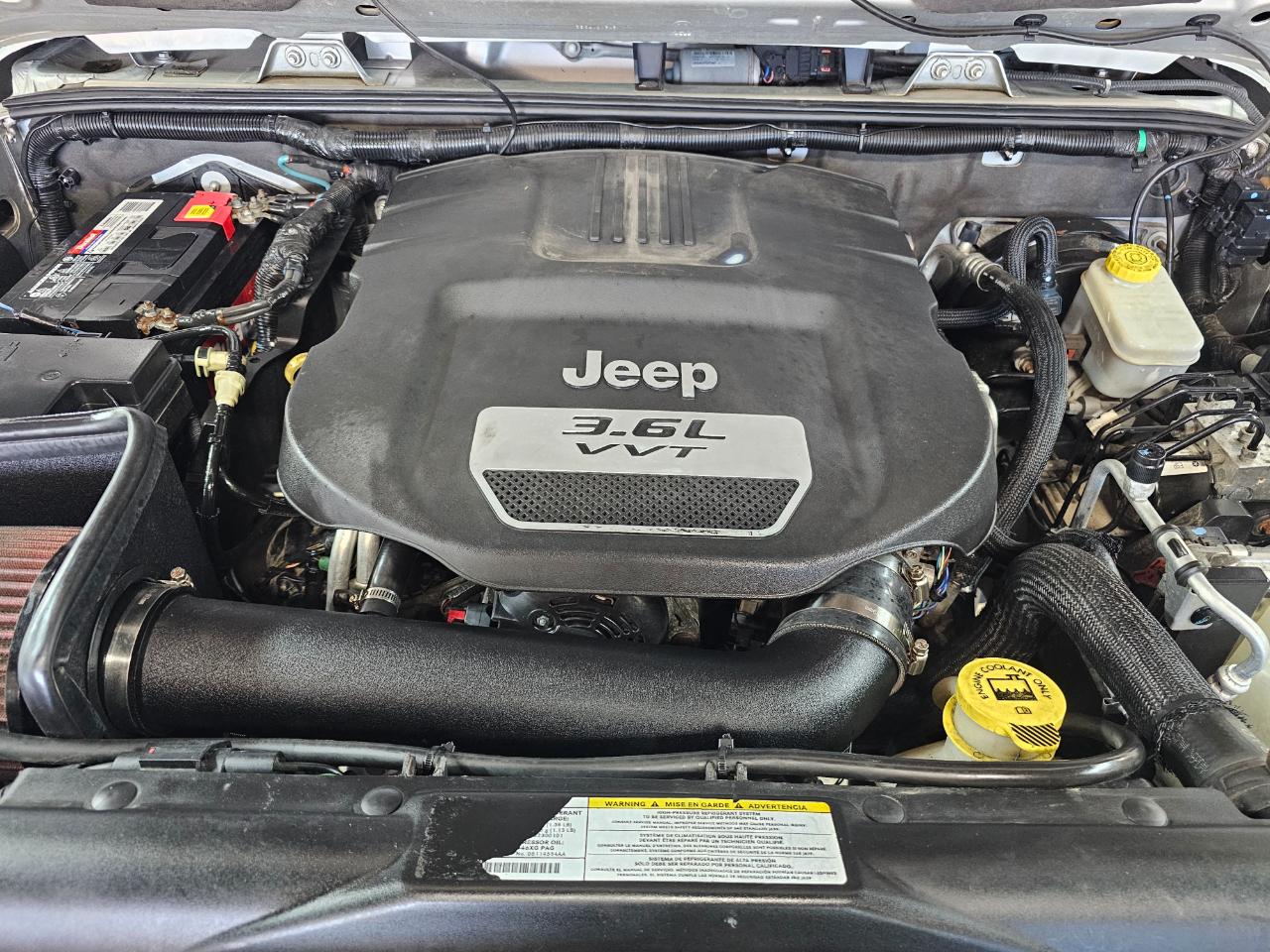 Jeep Wrangler Unlimited 4WD 4dr Sahara 2012