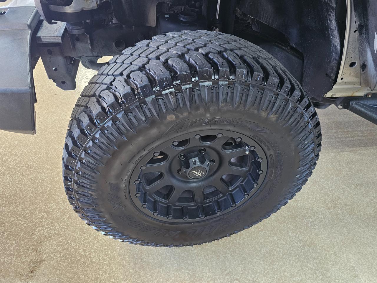 Jeep Wrangler Unlimited 4WD 4dr Sahara 2012