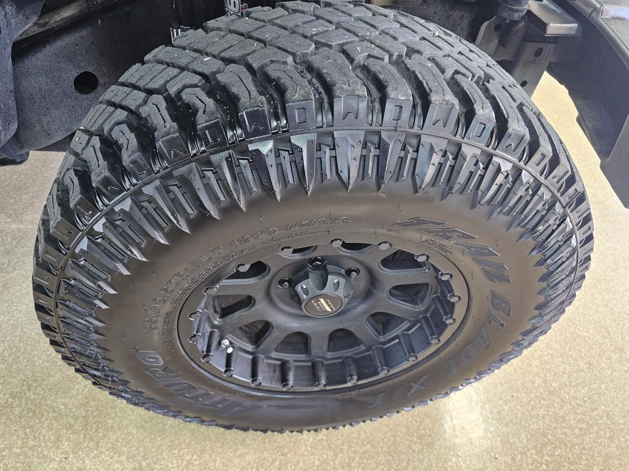 Jeep Wrangler Unlimited 4WD 4dr Sahara 2012