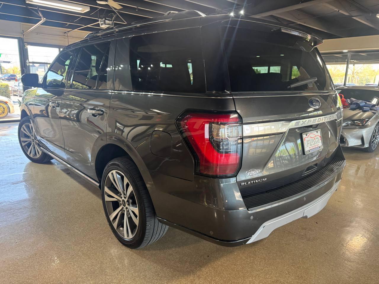 Ford Expedition Platinum 4x4 2020