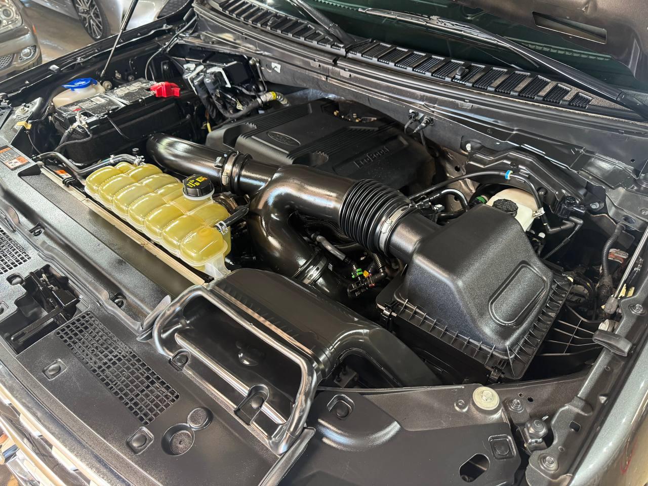 Ford Expedition Platinum 4x4 2020