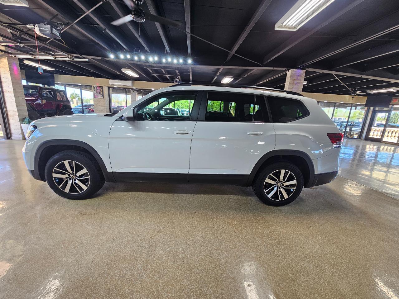 Volkswagen Atlas 2.0T SE FWD 2022
