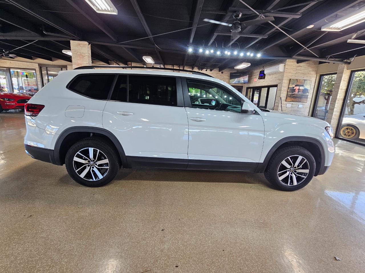 Volkswagen Atlas 2.0T SE FWD 2022