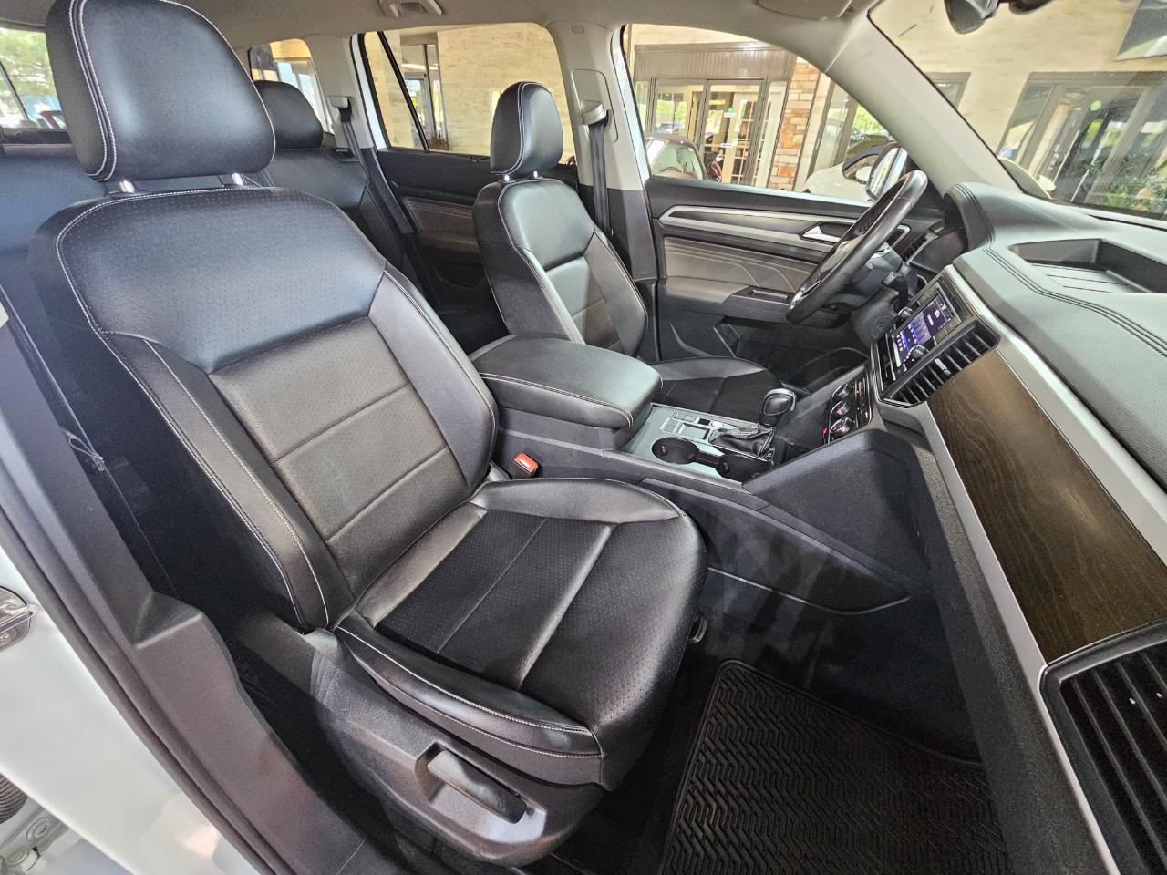 Volkswagen Atlas 2.0T SE FWD 2022