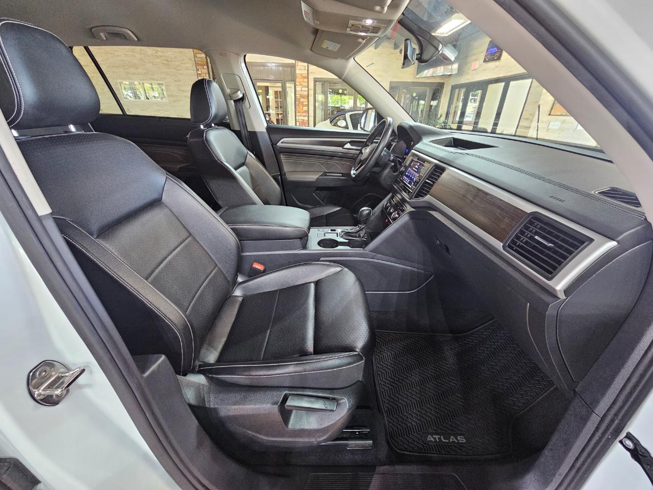 Volkswagen Atlas 2.0T SE FWD 2022