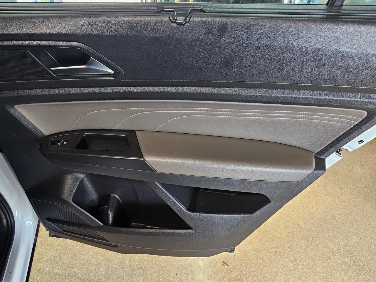 Volkswagen Atlas 2.0T SE FWD 2022