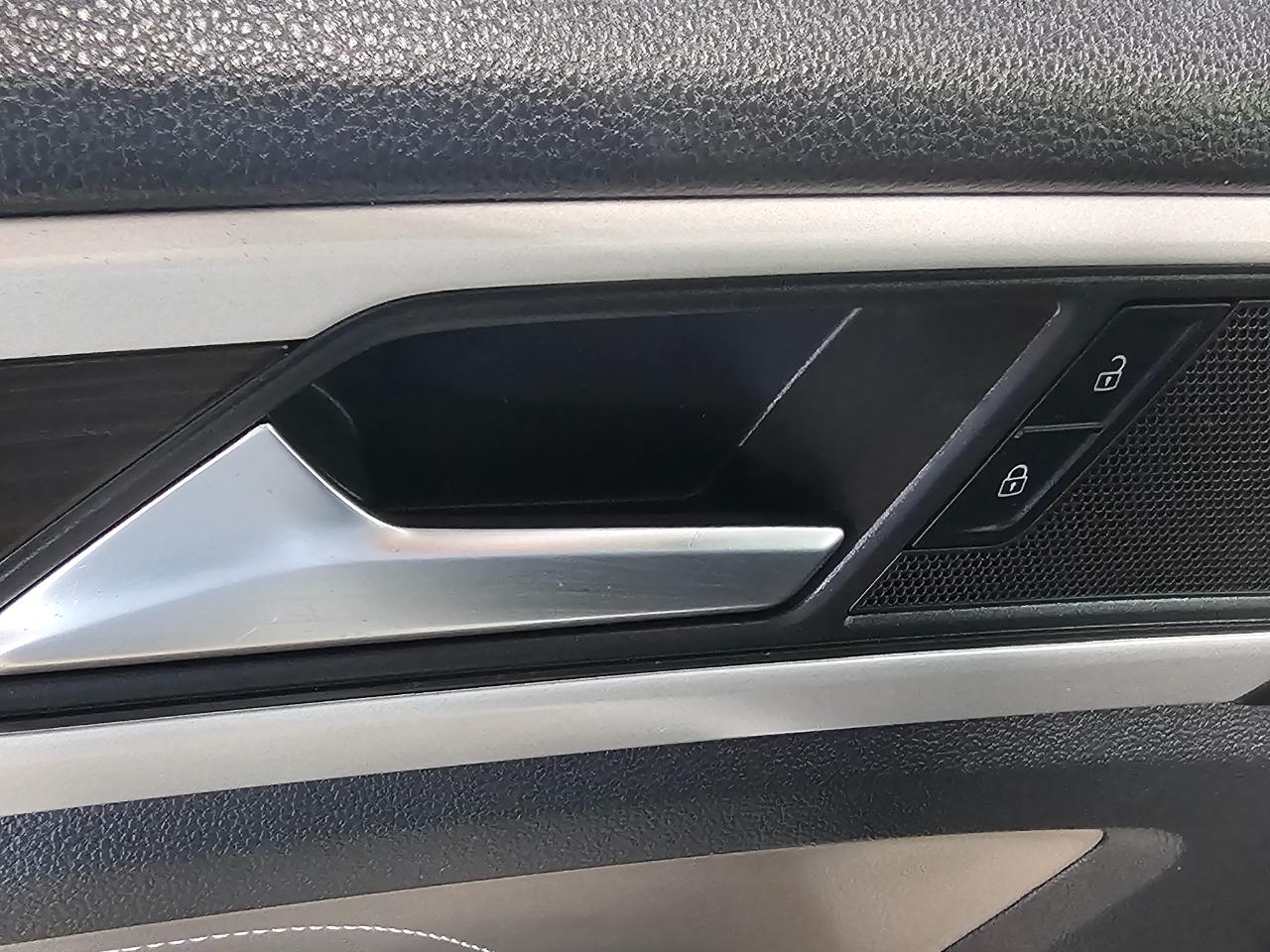 Volkswagen Atlas 2.0T SE FWD 2022