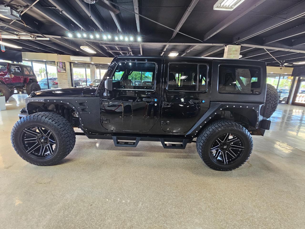 Jeep Wrangler Unlimited 4WD 4dr Sahara 2016