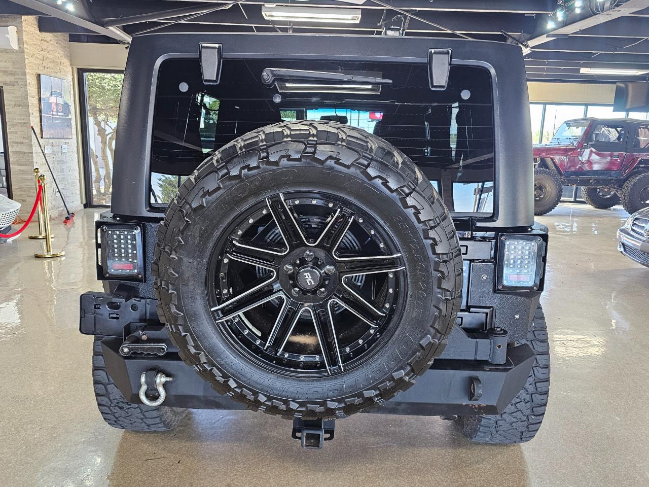 Jeep Wrangler Unlimited 4WD 4dr Sahara 2016