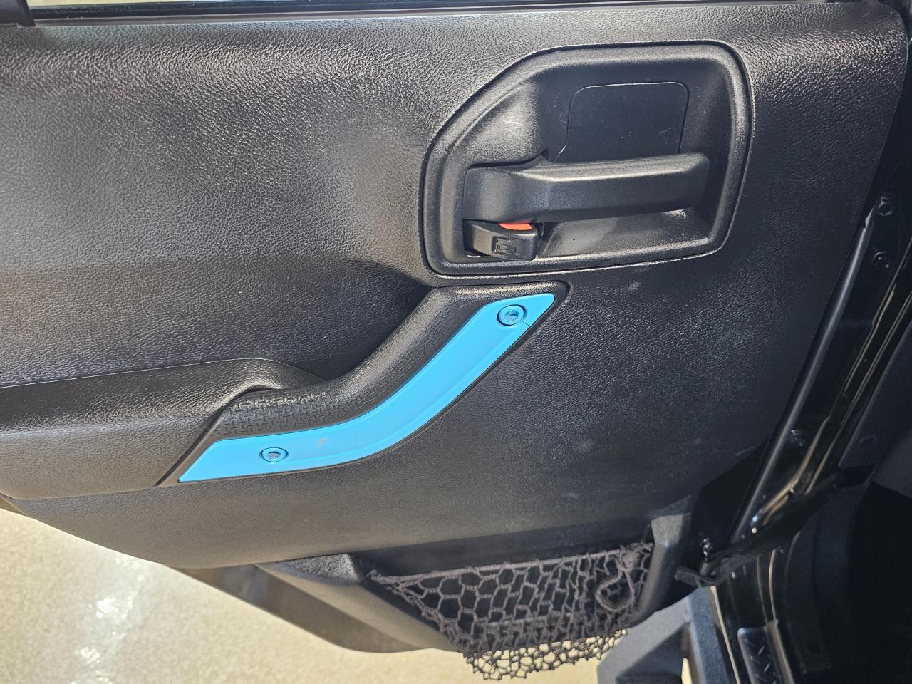 Jeep Wrangler Unlimited 4WD 4dr Sahara 2016