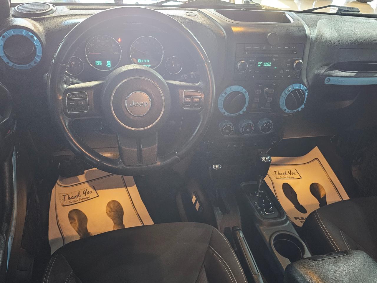 Jeep Wrangler Unlimited 4WD 4dr Sahara 2016