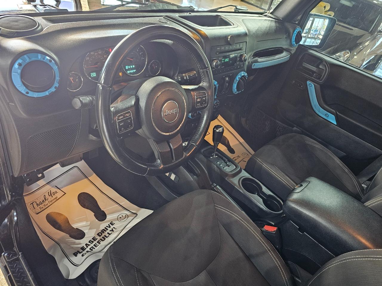 Jeep Wrangler Unlimited 4WD 4dr Sahara 2016