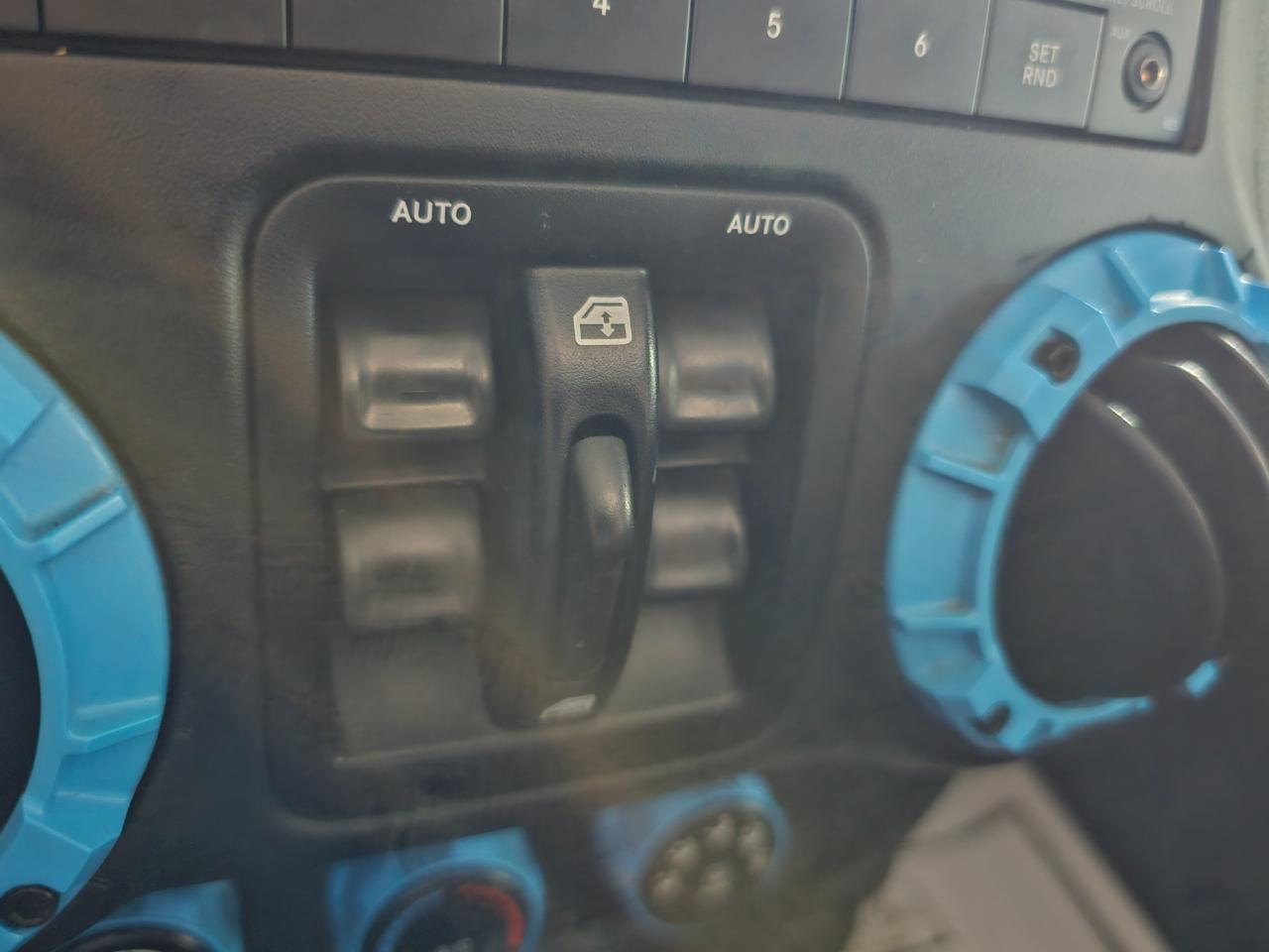 Jeep Wrangler Unlimited 4WD 4dr Sahara 2016