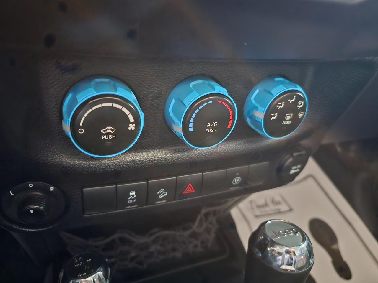 Jeep Wrangler Unlimited 4WD 4dr Sahara 2016