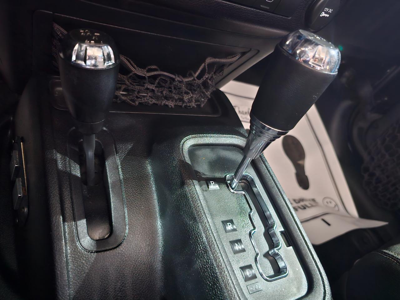 Jeep Wrangler Unlimited 4WD 4dr Sahara 2016