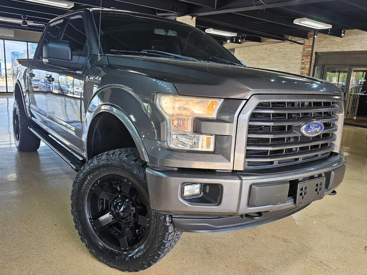 2015 Ford F-150 4WD SuperCrew 145" XLT