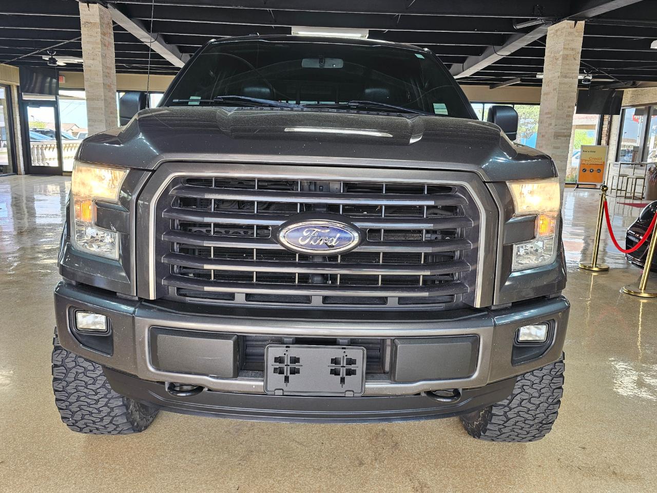 Ford F-150 4WD SuperCrew 145" XLT 2015