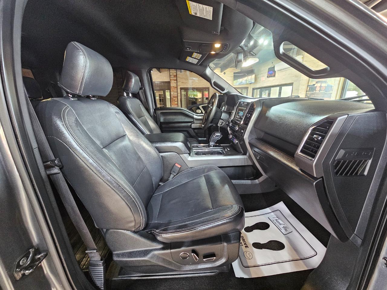 Ford F-150 4WD SuperCrew 145" XLT 2015