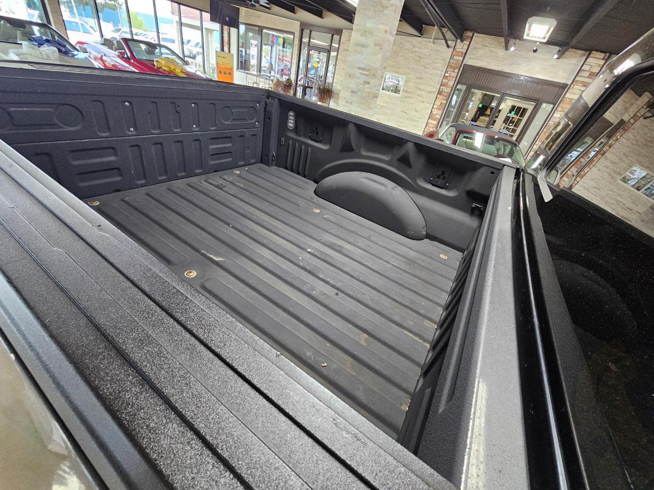 Ford F-150 4WD SuperCrew 145" XLT 2015