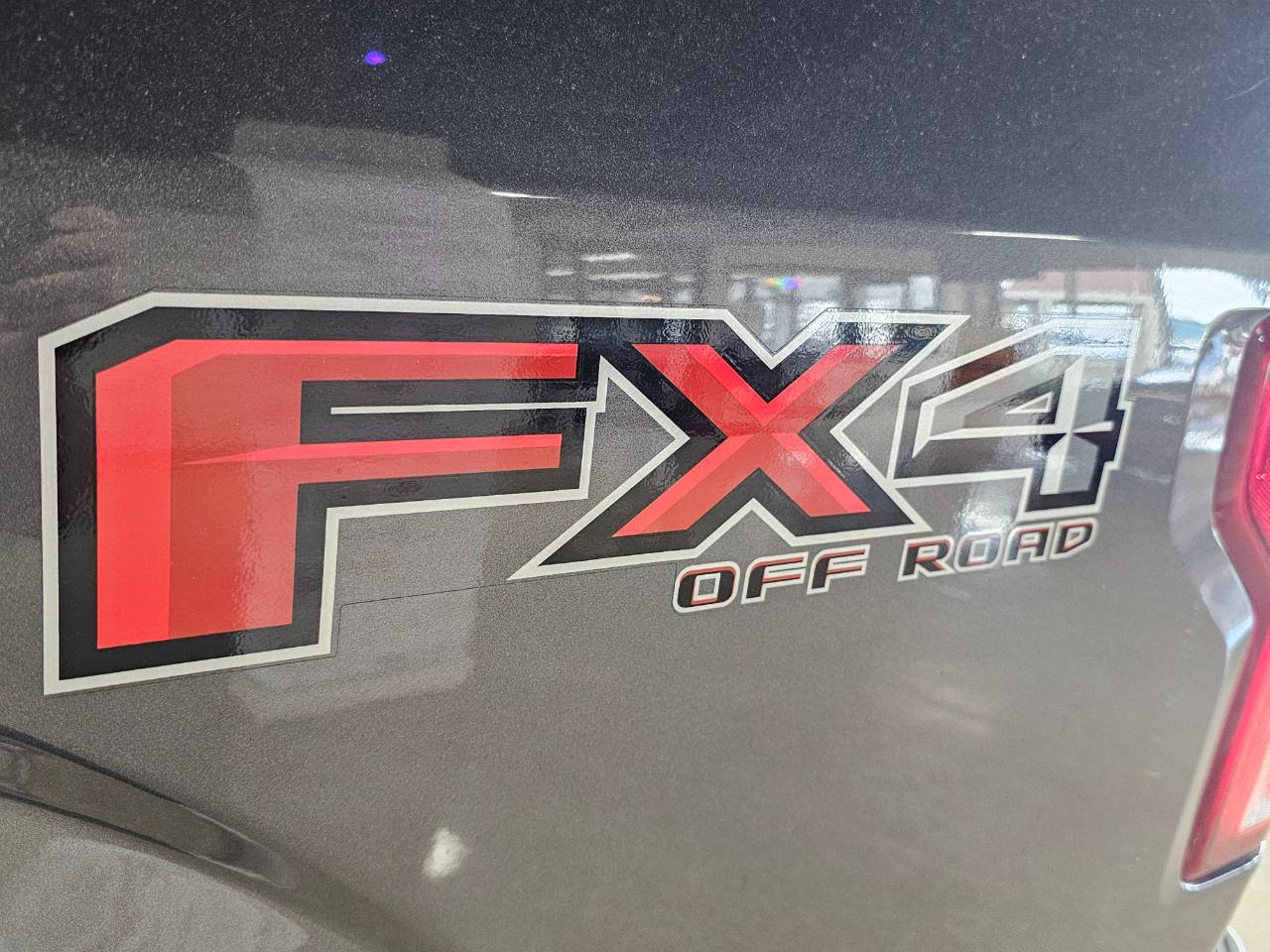 Ford F-150 4WD SuperCrew 145" XLT 2015