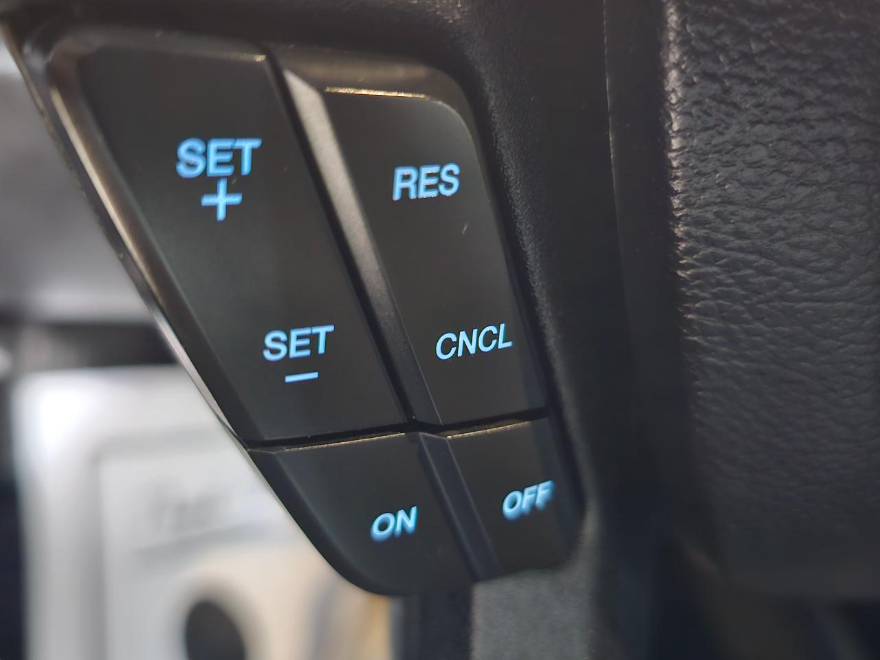 Ford F-150 4WD SuperCrew 145" XLT 2015