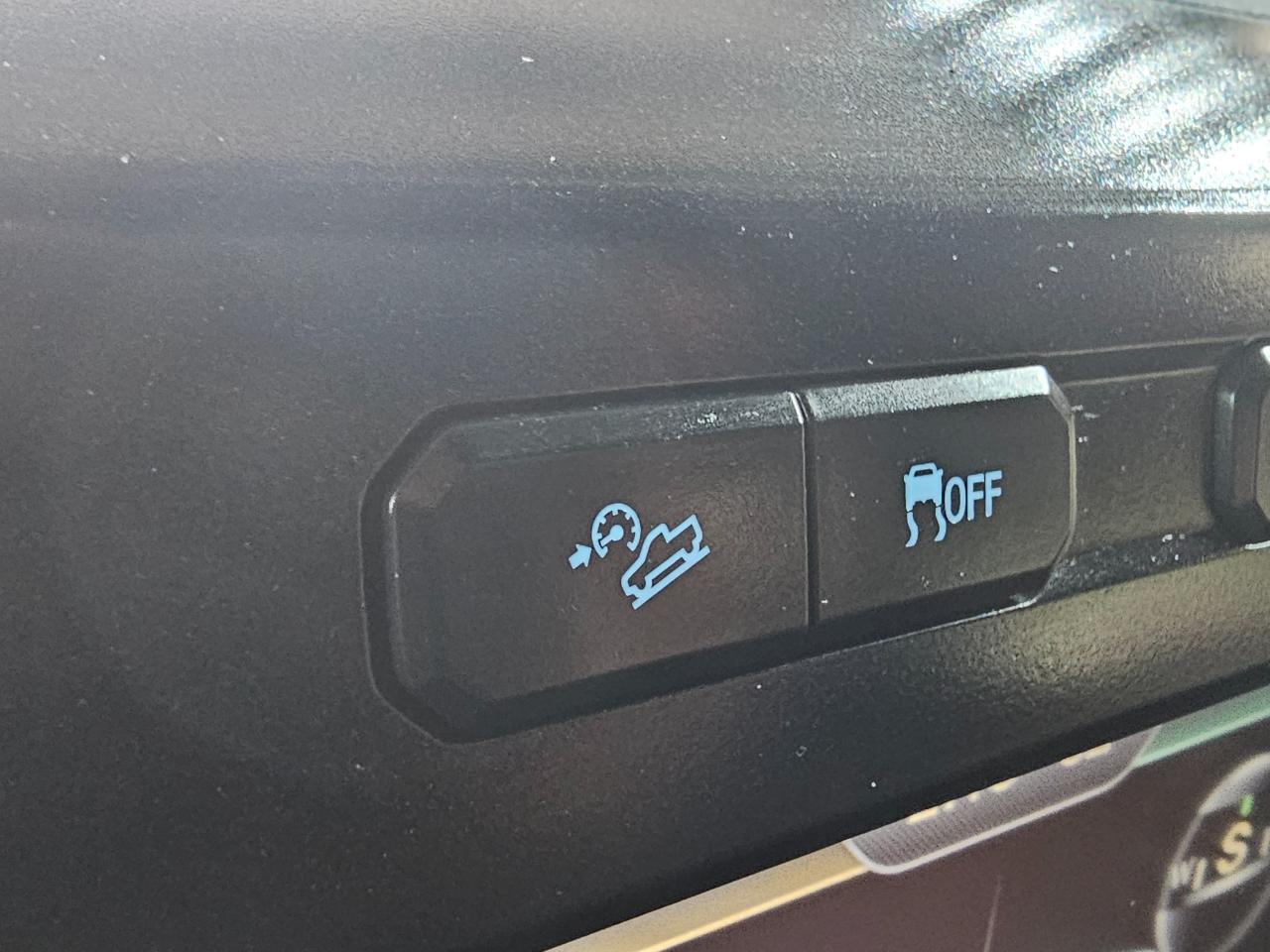 Ford F-150 4WD SuperCrew 145" XLT 2015