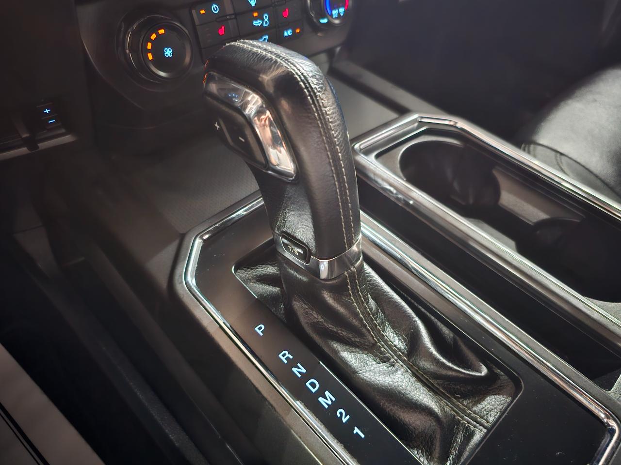 Ford F-150 4WD SuperCrew 145" XLT 2015