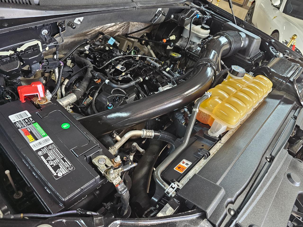 Ford F-150 4WD SuperCrew 145" XLT 2015