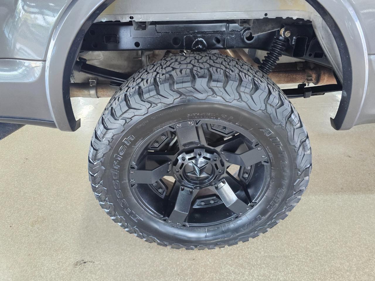 Ford F-150 4WD SuperCrew 145" XLT 2015