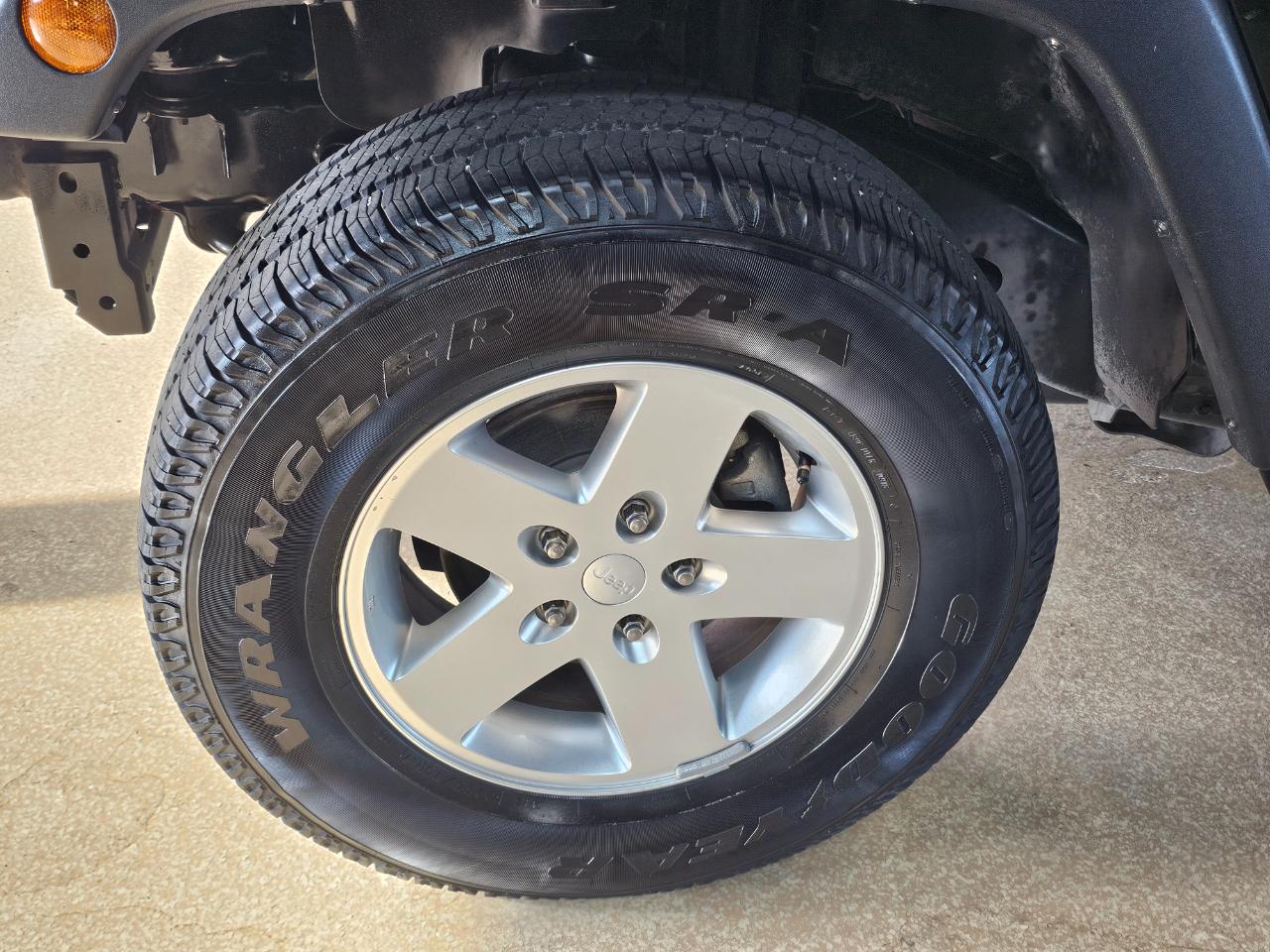 Jeep Wrangler 4WD 2dr Sport 2012