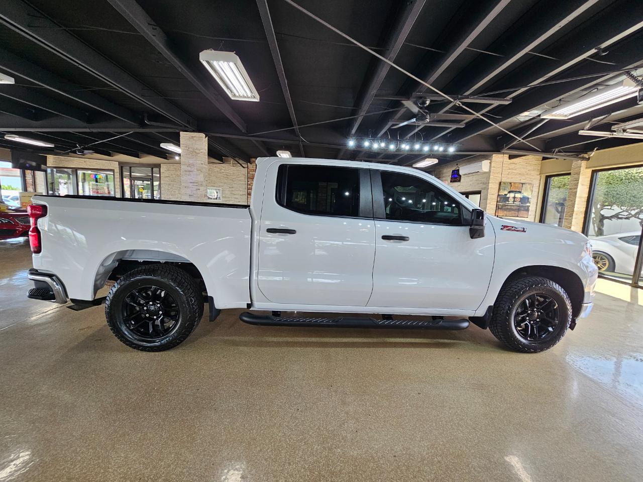 Chevrolet Silverado 1500 4WD Crew Cab 147" Work Truck 2023
