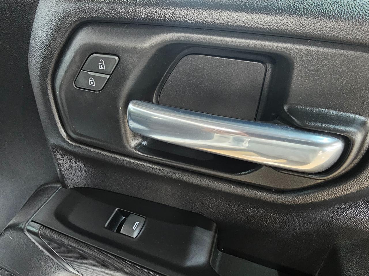 Chevrolet Silverado 1500 4WD Crew Cab 147" Work Truck 2023