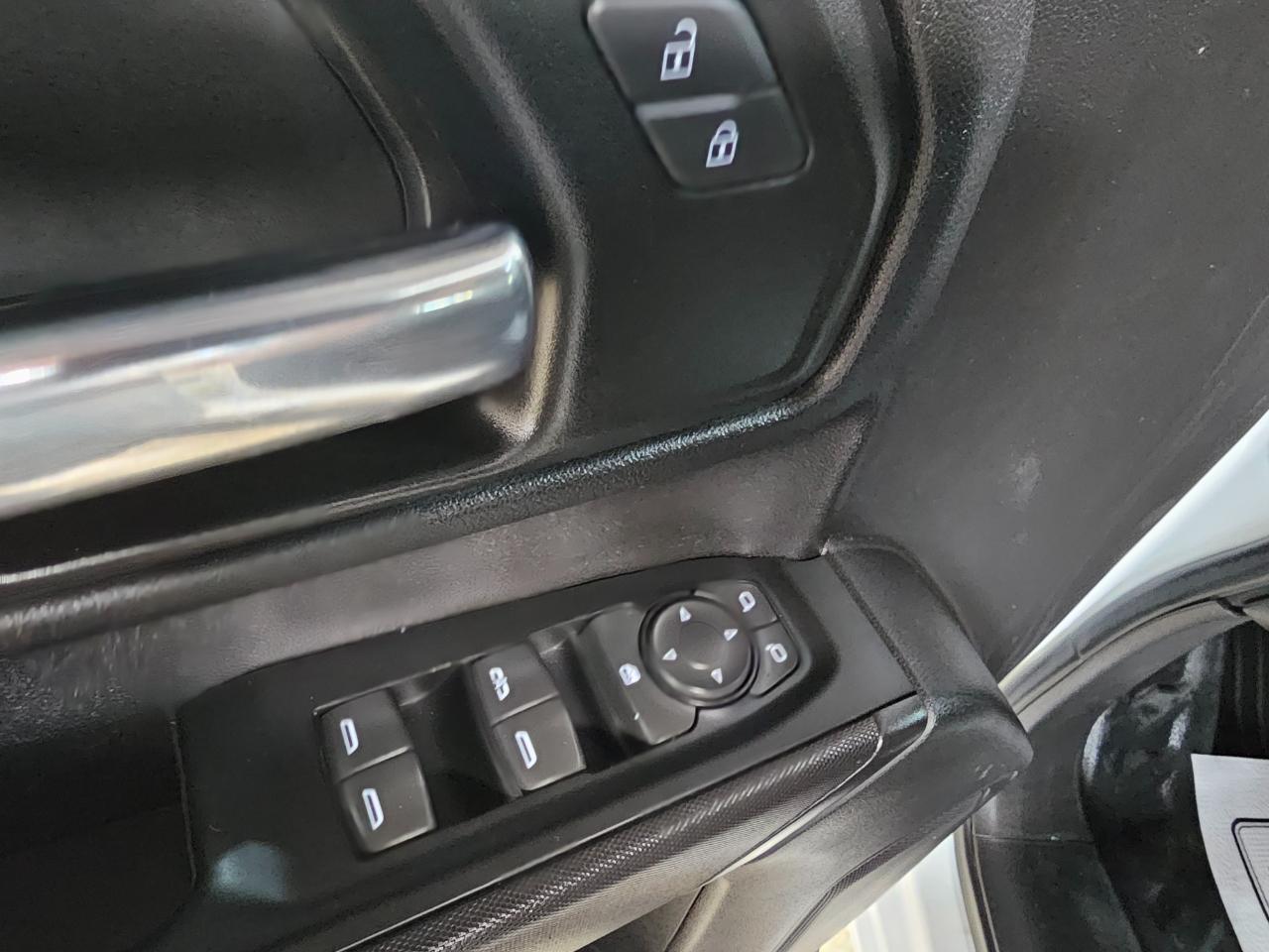 Chevrolet Silverado 1500 4WD Crew Cab 147" Work Truck 2023