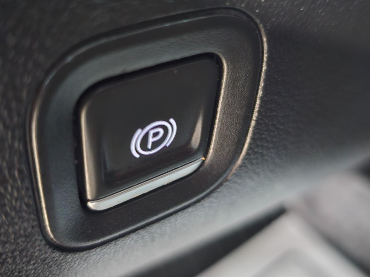 Chevrolet Silverado 1500 4WD Crew Cab 147" Work Truck 2023