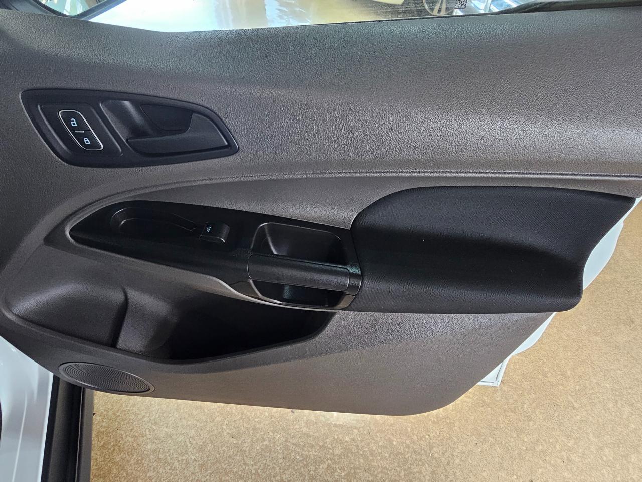 Ford Transit Connect Van XL LWB w/Rear Symmetrical Doors 2020