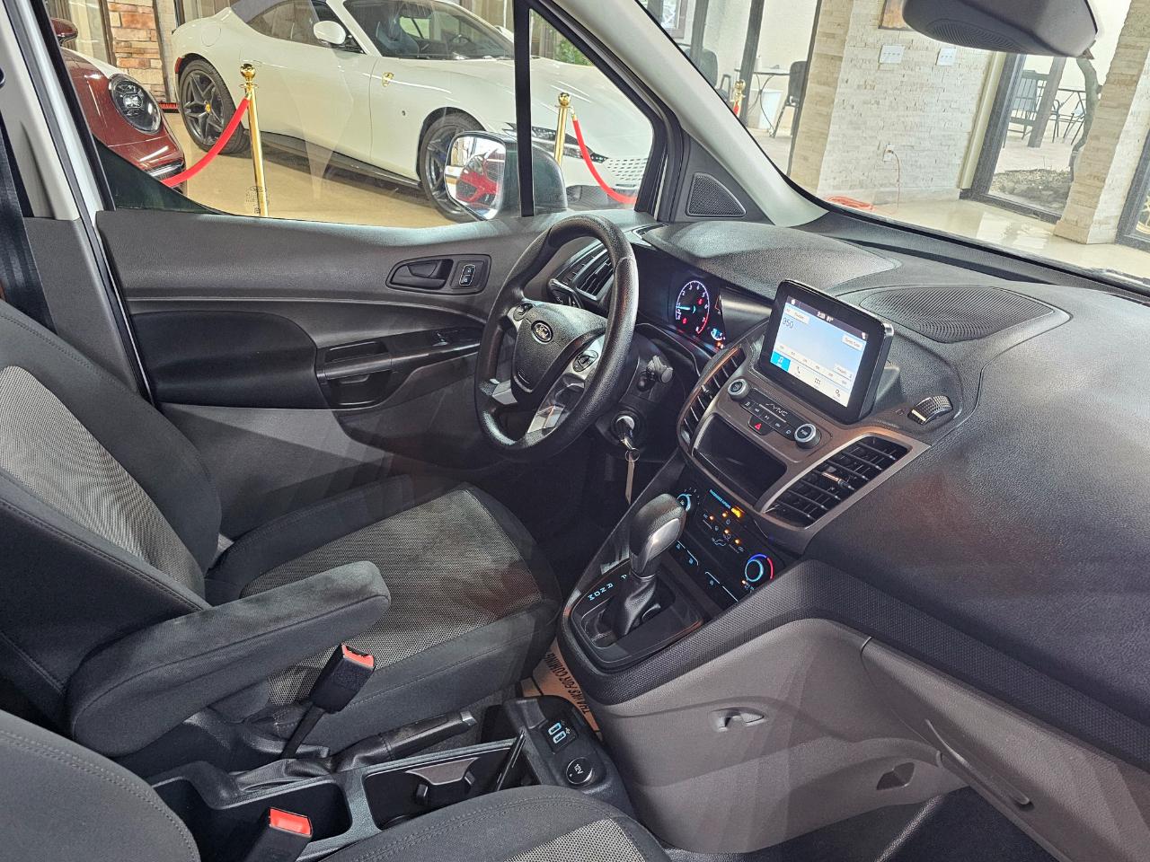 Ford Transit Connect Van XL LWB w/Rear Symmetrical Doors 2020