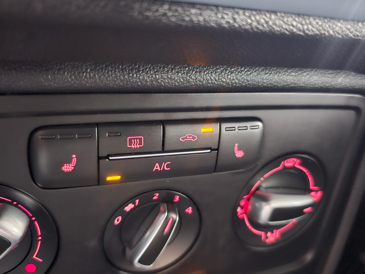 Volkswagen Beetle Coupe 2dr Auto 1.8T PZEV 2014