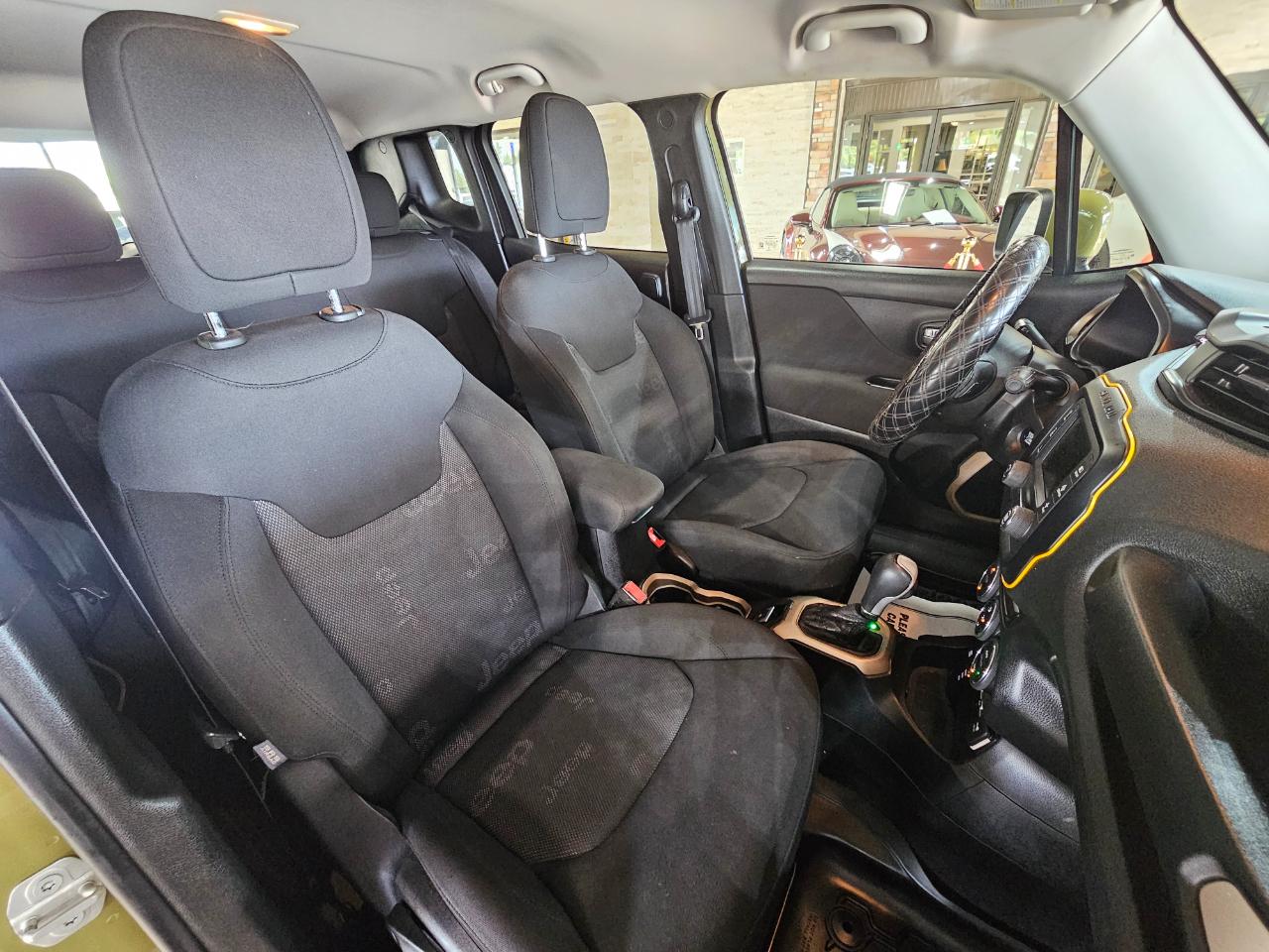 Jeep Renegade 4WD 4dr Latitude 2015