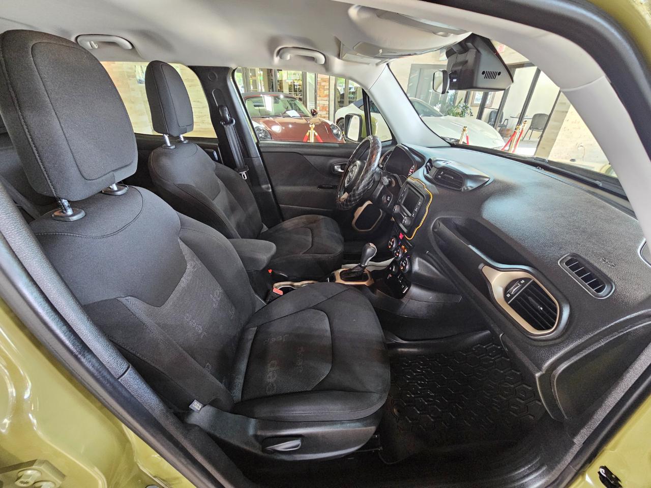 Jeep Renegade 4WD 4dr Latitude 2015