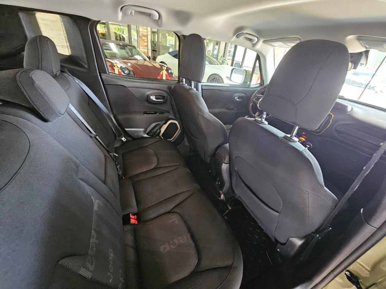 Jeep Renegade 4WD 4dr Latitude 2015